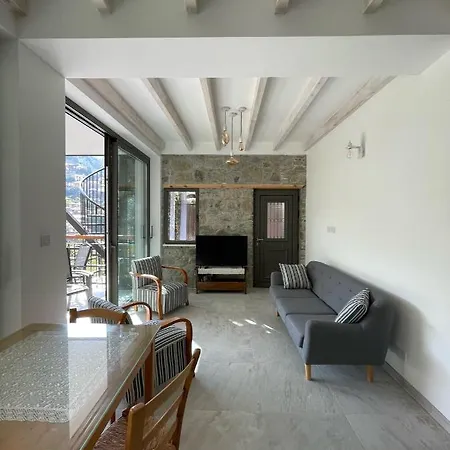 Holiday home Balkoni *