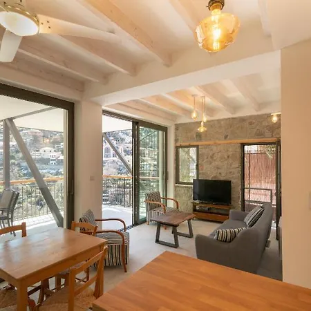 Balkoni 度假居 Moutoullas