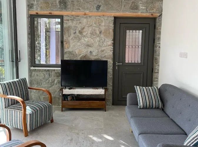 Balkoni * Μουτουλλάς